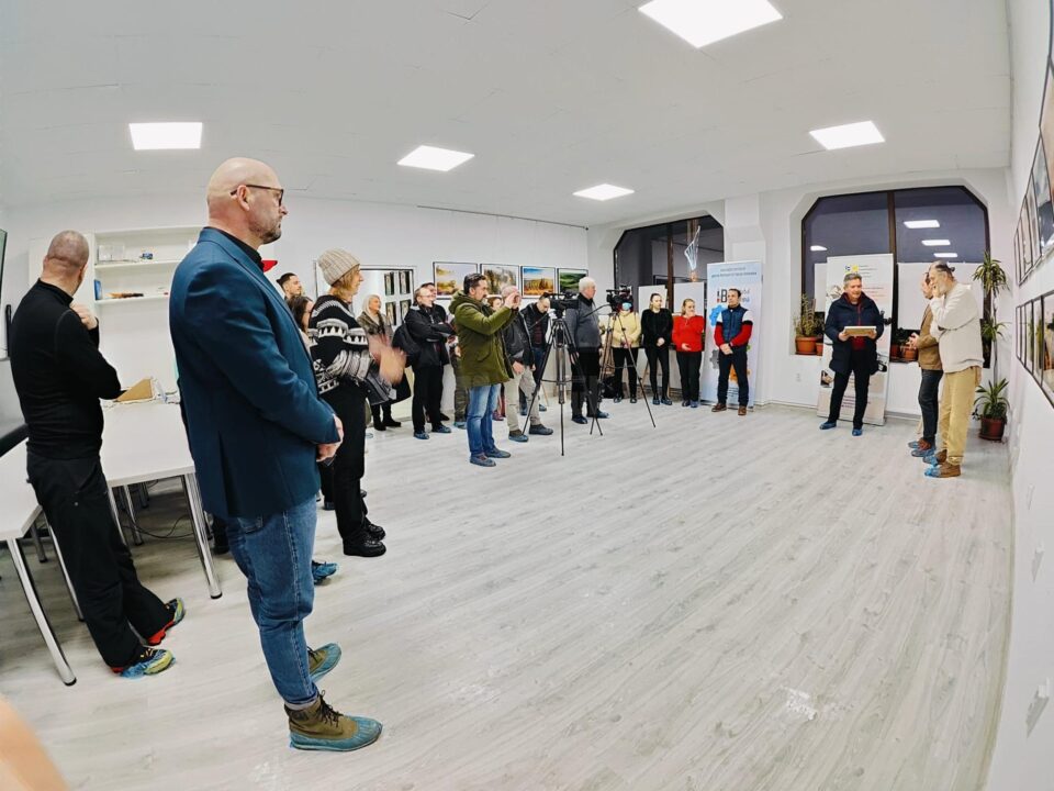 Expoziția „Bucovina pe Dealuri Neumblate”, la Galeria Zamca din Suceava