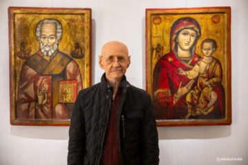 „Nu tu găsești icoana. Icoana te găsește pe tine” – Interviu cu Peter Petersen, colecționar de arta sacră
