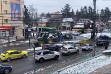 Fermierii au forțat barajul Poliției în zona Orizont