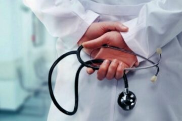 Colegiul Medicilor Suceava anunță că susține „orice formă de protest” la care vor recurge medicii din ambulatoriu și medicii de familie