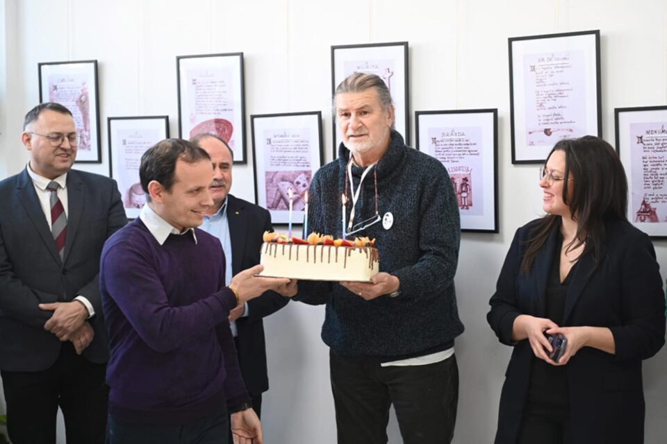 Maestrul Mihai Pânzaru - PIM și-a sărbătorit ziua de naștere printre prieteni și colaboratori, la Galeria Zamca, la vernisajul expoziției „Sublimare”. Foto artistul.studio