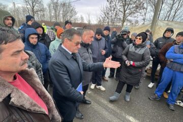 Protestul fermierilor din Vama Siret continuă