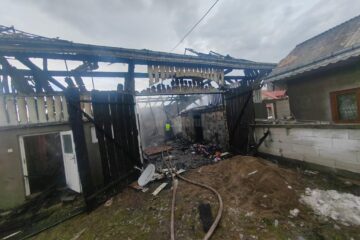 Incendiu în satul Pâraie