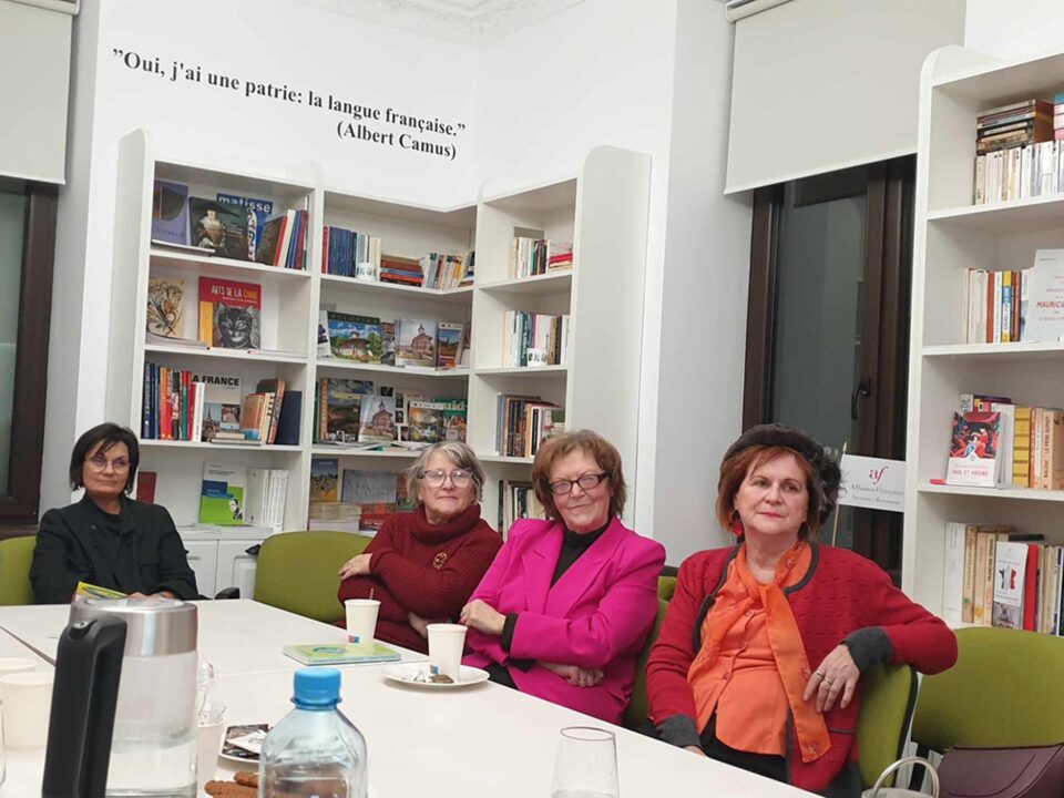 Proiect cultural organizat de Alianța Franceză din Suceava și Asociația Seniorilor Bucovineni Proiect cultural organizat de Alianța Franceză din Suceava și Asociația Seniorilor Bucovineni
