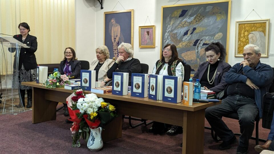 Poveștile de călătorie ale scriitoarei Doina Cernica, „un pilon important al culturii sucevene”, prezentate la Biblioteca Bucovinei