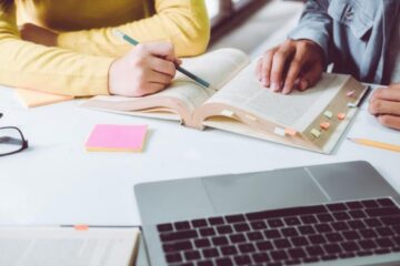 Tezele vor fi corectate digital