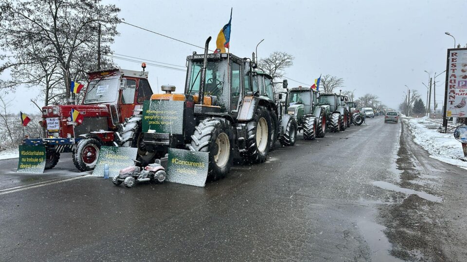 Fermierii au plecat acasă și au deblocat Vama Siret