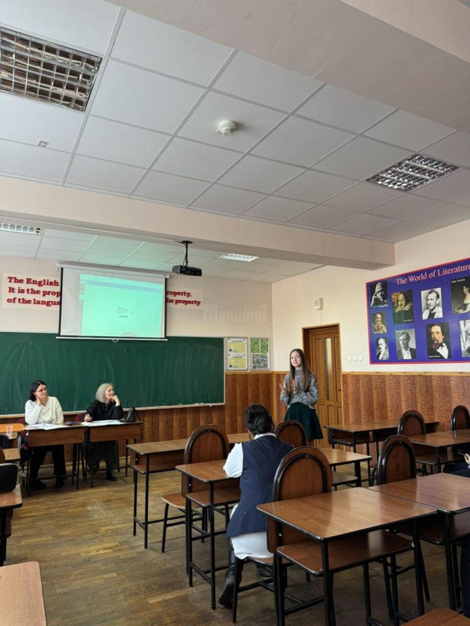 Concurs de discurs public în limba engleză, la Colegiul „Spiru Haret”: prezență numeroasă și concurenți bine pregătiți