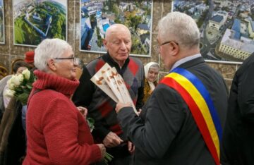 40 de Cupluri de Aur sărbătorite la sediul Primăriei Suceava, la împlinirea a 50 de ani de căsătorie