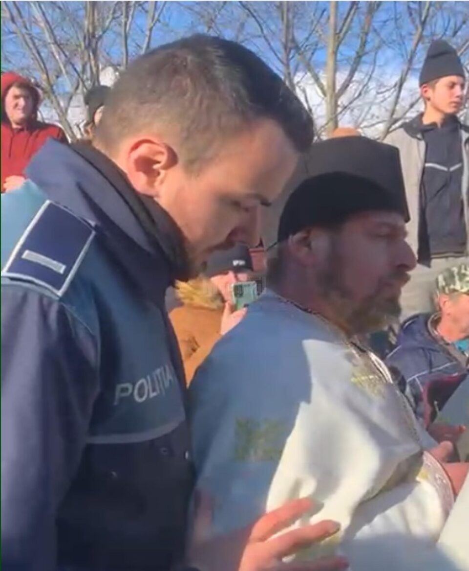 Scandal la o înmormântare la Gura Solcii între preotul ortodox și comunitatea penticostală
