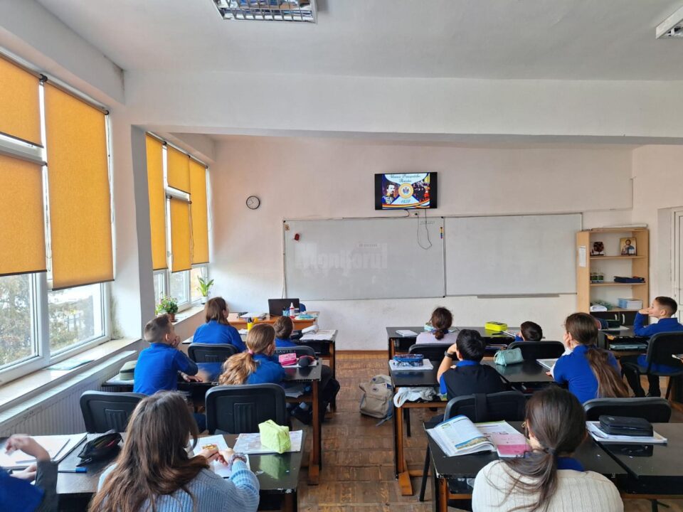 Mica Unire a fost omagiată și la Școala Gimnazială ,,Alexandru Ioan Cuza” din Fălticeni