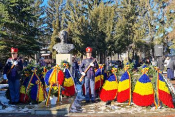 Hora Unirii, ceremonial religios și militar și depuneri de coroane, la Suceava, la 165 de ani de la Mica Unire