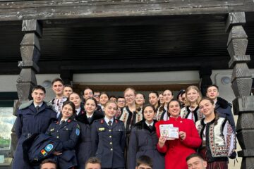 Premiu de Excelență. Foto elev Lesenciuc Alexandru