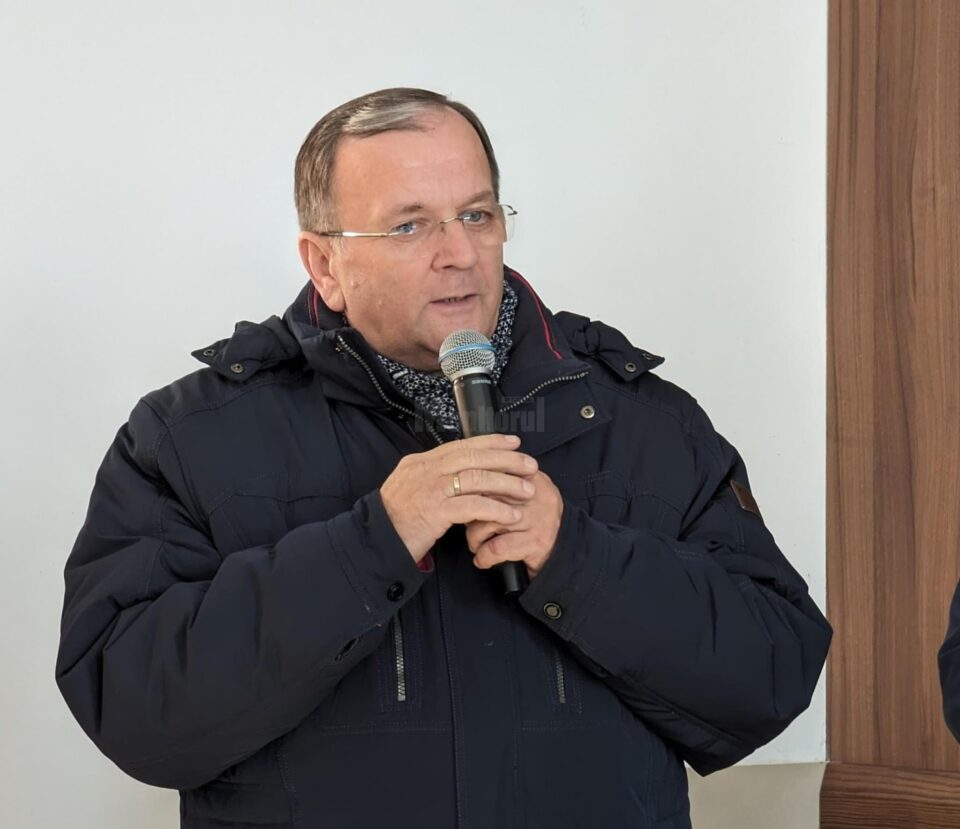 Gheorghe Flutur anunță că va propune încheierea unui parteneriat între CJ Suceava și CNAIR pentru întocmirea studiului de fezabilitate Gheorghe Flutur anunță că va propune încheierea unui parteneriat între CJ Suceava și CNAIR pentru întocmirea studiului de fezabilitate