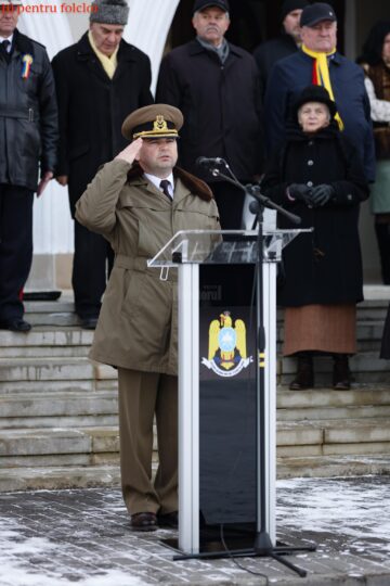 Spectacolul „10 pentru folclor: Hai să dăm mână cu mână!”, organizat la Colegiul Național Militar „Ștefan cel Mare”