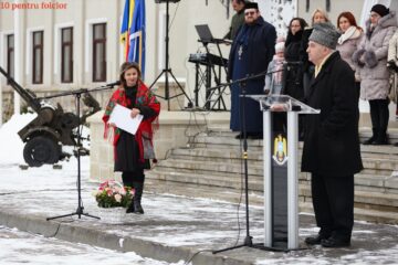Spectacolul „10 pentru folclor: Hai să dăm mână cu mână!”, organizat la Colegiul Național Militar „Ștefan cel Mare”
