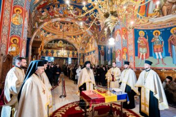 Slujbă de mulțumire la Mănăstirea „Sfântul Ioan cel Nou de la Suceava”, la aniversarea Unirii Principatelor Române