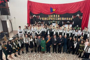 Ziua Micii Uniri - 24 Ianuarie - sărbătorită la Liceul Tehnologic „Ștefan cel Mare” Cajvana