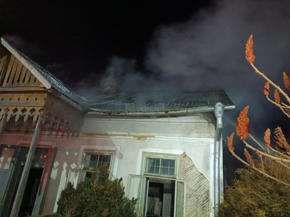 Incendiu casă Solca