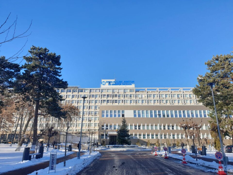 Tânăra a fost salvată de medicii de la Spitalul Clinic de Urgență „Sfântul Ioan cel Nou” din Suceava Tânăra a fost salvată de medicii de la Spitalul Clinic de Urgență „Sfântul Ioan cel Nou” din Suceava