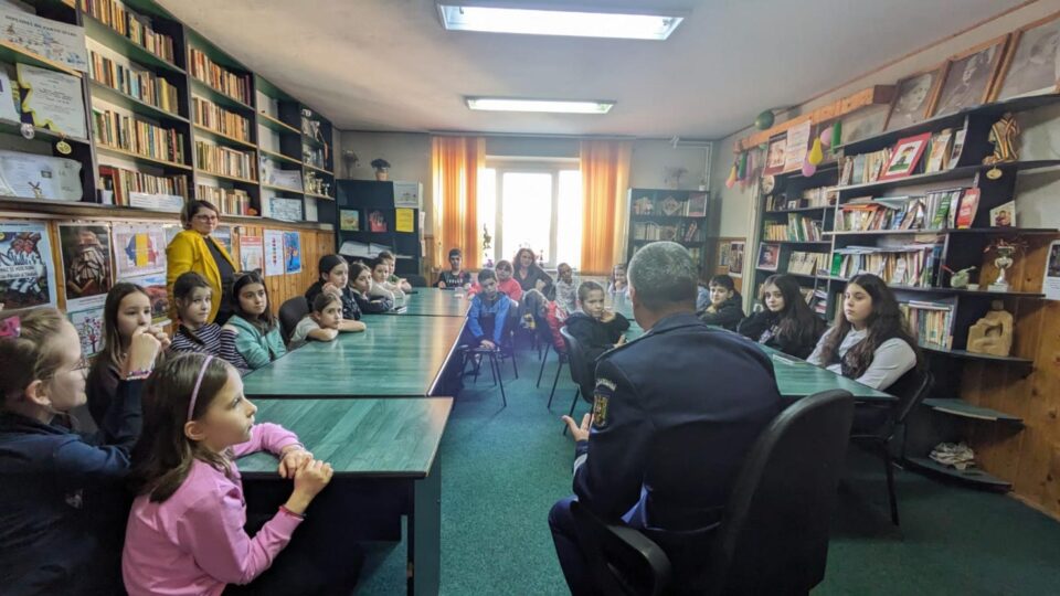 Prima întâlnire din acest an, din cadrul parteneriatului dintre cercurile de Redacție Presă/RadioTV și cel de Cenaclu literar/Teatru