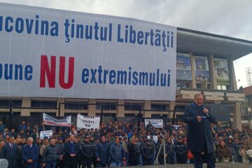 Gheorghe Flutur și PNL Suceava au organizat cel mai mare miting împotriva extremismului din România