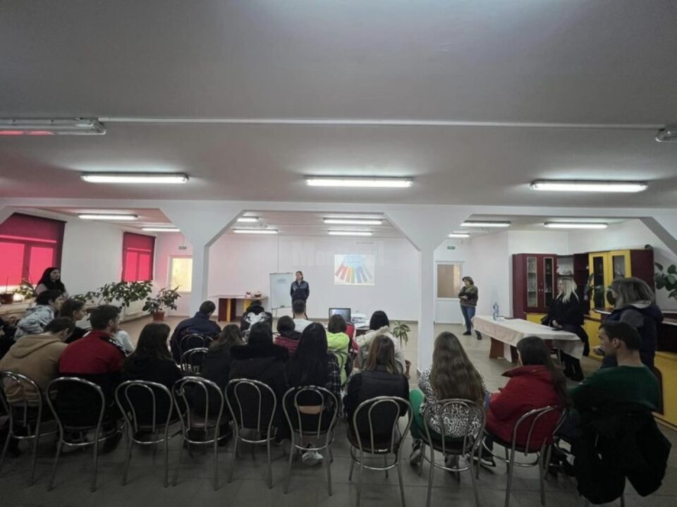 Campania RESPECT, la Centrul Școlar de Educație Incluzivă „Sf. Andrei” Gura Humorului