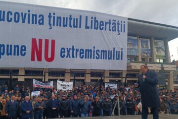 Gheorghe Flutur a organizat la Suceava cel mai mare miting antiextremism din România