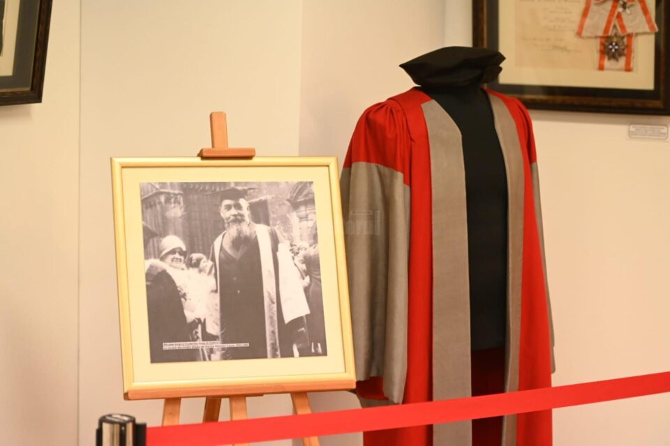 Piese excepționale din colecția inestimabilă Iorga-Pippidi, expuse la Muzeul de Istorie Sursa artistul.studio
