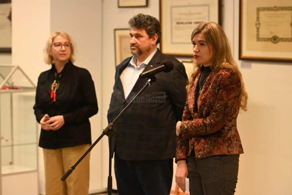 Piese excepționale din colecția inestimabilă Iorga-Pippidi, expuse la Muzeul de Istorie Sursa artistul.studio