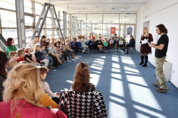 Ziua Internațională a Cititului Împreună a fost marcată la Teatrul Municipal „Matei Vișniec”