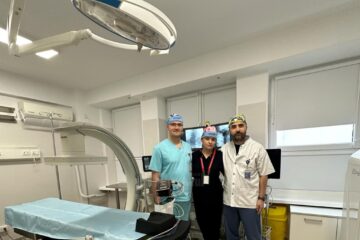 Dr. Paul Boarescu, asist Lacramioara Blanaru si dr. Ciprian Mitric