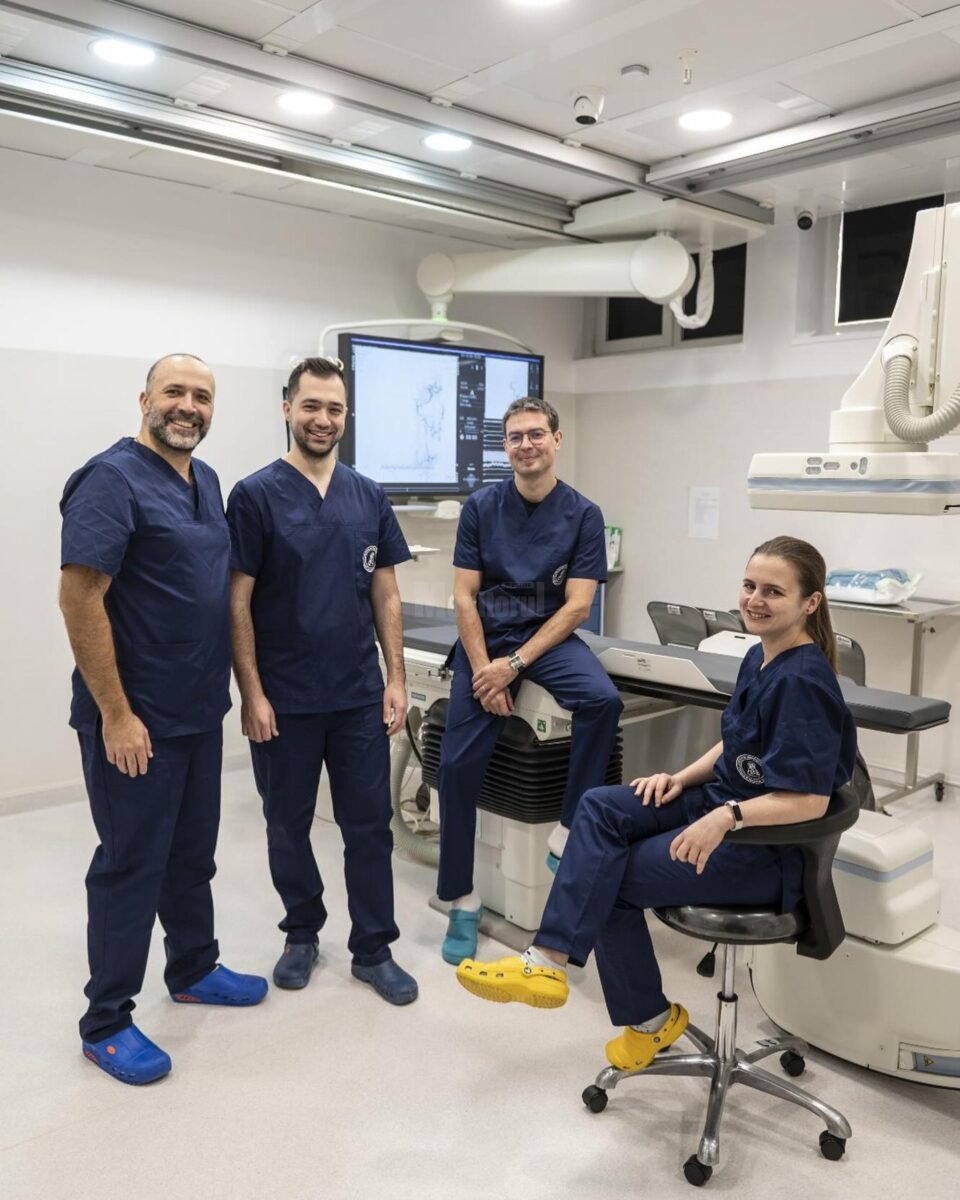 Echipa de medici de la Radiologie intervențională