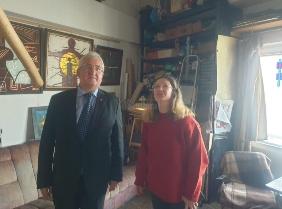 Municipalitatea suceveană va încheia un protocol de colaborare cu Uniunea Artiștilor Plastici din România, în baza căruia va sprijini artiștii locali 3