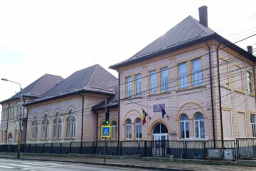 Școala Gimnazială „George Voevidca” Câmpulung Moldovenesc