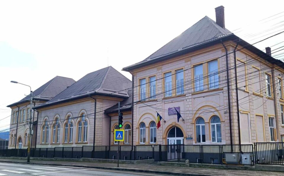 Școala Gimnazială „George Voevidca” Câmpulung Moldovenesc