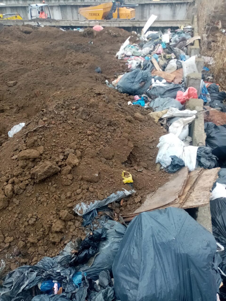 Servicii Comunale Rădăuți, amendată din nou de Garda de Mediu pentru depozite de gunoaie