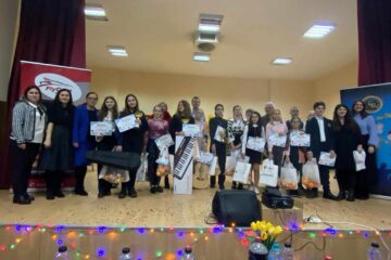Elevi în competiția „Și bosâncenii au talent”, ediția a VI-a, la Căminul Cultural din Bosanci