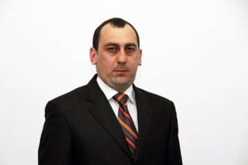 Primarul comunei Vatra Moldoviței, Virgil Saghin