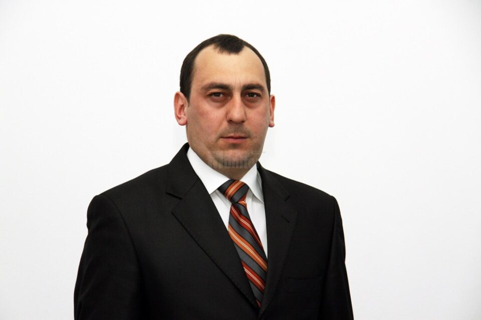 Primarul comunei Vatra Moldoviței, Virgil Saghin