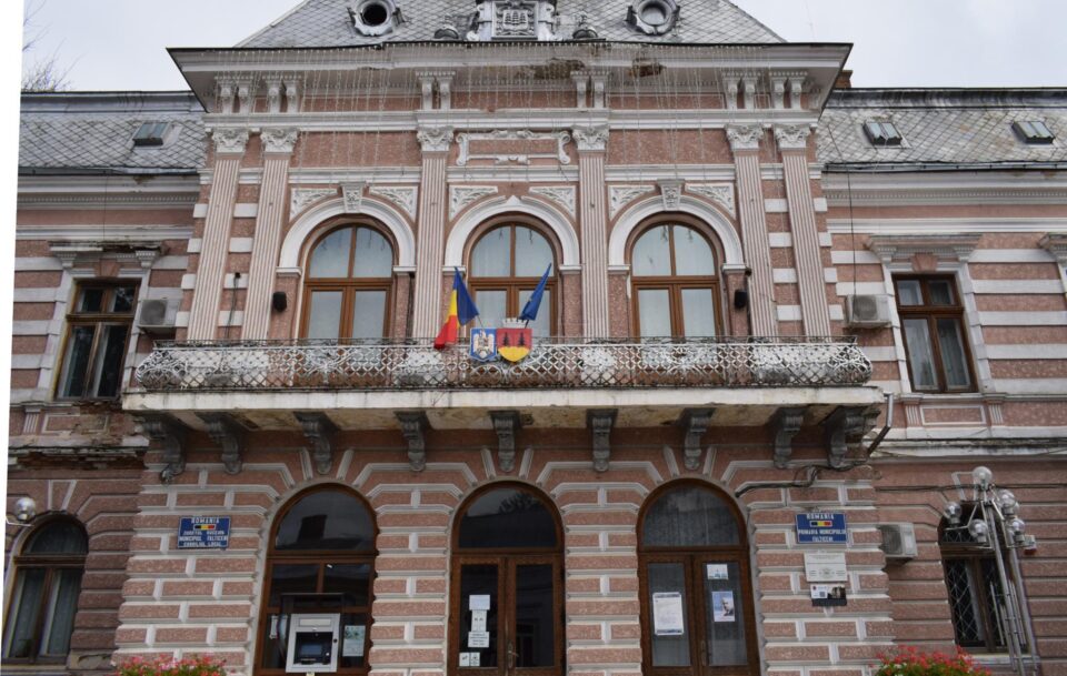 Consiliul Local al municipiului Fălticeni a aprobat, în unanimitate, bugetul de venituri și cheltuieli al municipiului pe anul în curs Consiliul Local al municipiului Fălticeni a aprobat, în unanimitate, bugetul de venituri și cheltuieli al municipiului pe anul în curs