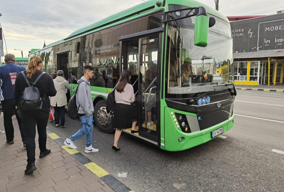 Cei care lucrează în transportul public de călători se încadrează la excepțiile prevăzute în memorandumul aprobat recent de Guvern, referitor la drepturile din contractele colective de muncă Cei care lucrează în transportul public de călători se încadrează la excepțiile prevăzute în memorandumul aprobat recent de Guvern, referitor la drepturile din contractele colective de muncă