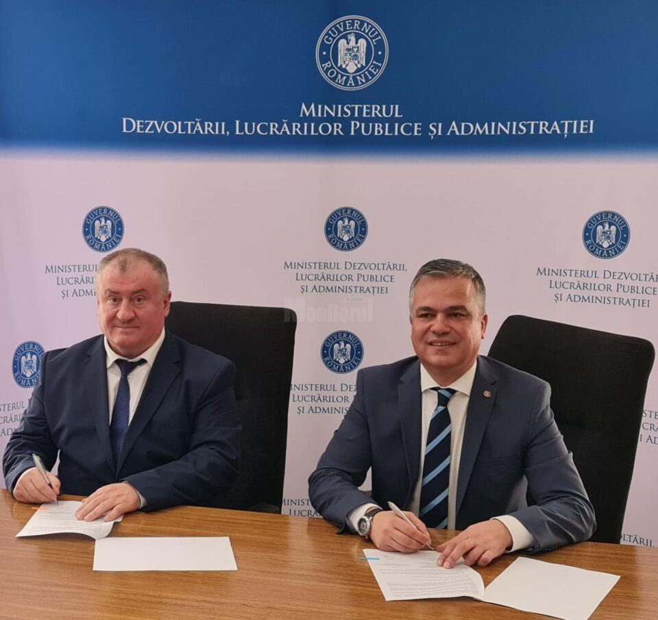 Gheorghe Fron și ministrul Dezvoltării, Adrian Veștea