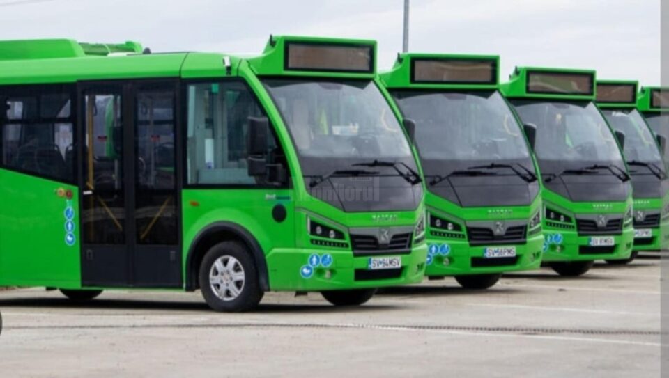 În august vor fi livrate 15 autobuze de 12 metri lungime cu 15 stații de încărcare standard, precum și 22 de autobuze de 6 metri lungime, cu 22 stații de încărcare 2