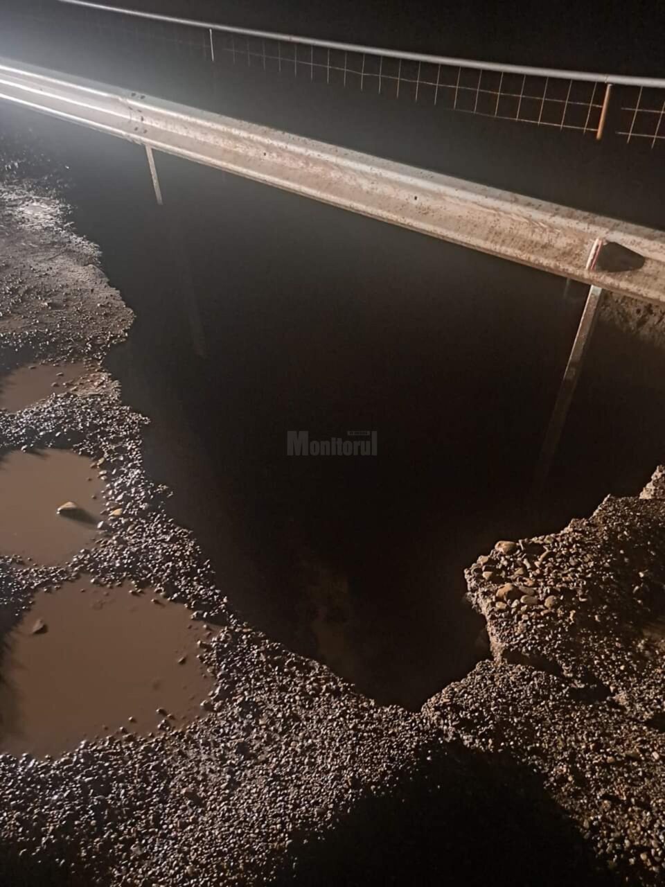 Podul provizoriu de la Milișăuți, închis din cauza surpării terasamentului