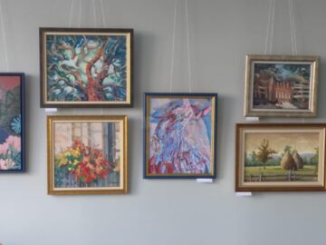 „Policromie de vise”, expoziție deschisă la Galeria de Artă „Ion Irimescu” Suceava