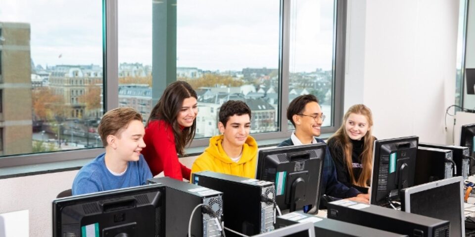 Olimpiada de Securitate Cibernetică, pentru prima dată, pentru elevii FOTO - httpswww.amsterdamuas.com Olimpiada de Securitate Cibernetică, pentru prima dată, pentru elevii FOTO - httpswww.amsterdamuas.com
