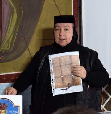 Stavrofora dr. Maria Mălăescu, stareța Mănăstirii Buciumeni