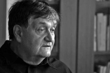 Alex Ștefănescu