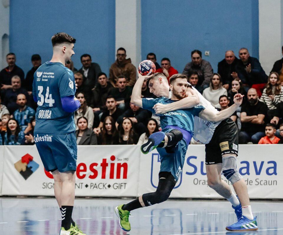 Balazs Botond a fost cel mai bun marcator al universitarilor în confruntarea cu Dinamo Balazs Botond a fost cel mai bun marcator al universitarilor în confruntarea cu Dinamo